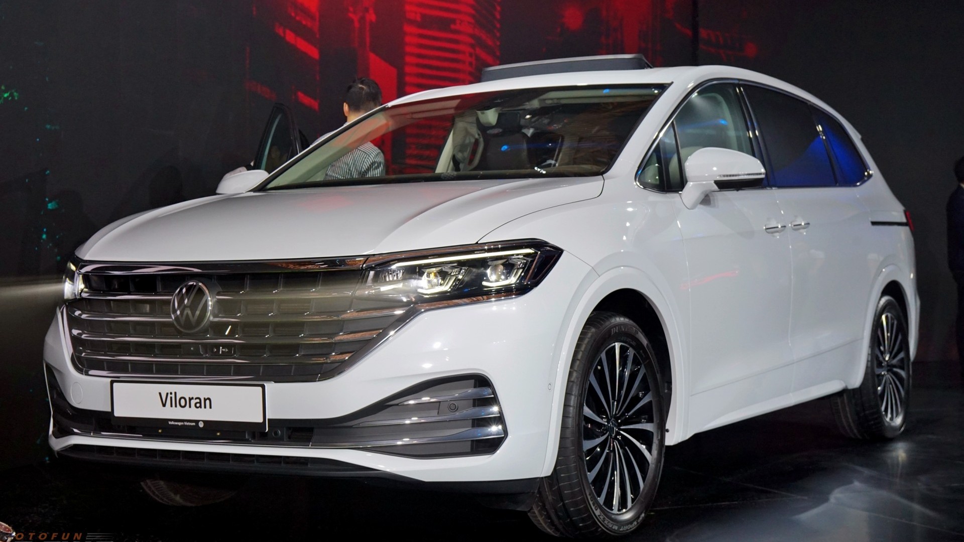 Giá lăn bánh Volkswagen Viloran vừa ra mắt