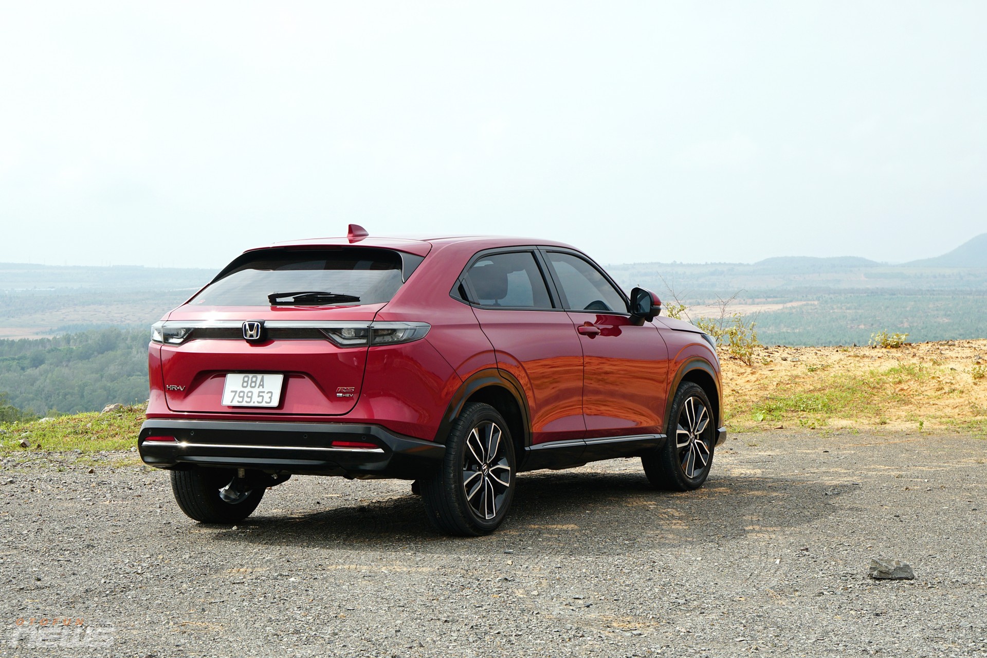 Đánh giá Honda HR-V e:HEV 2025