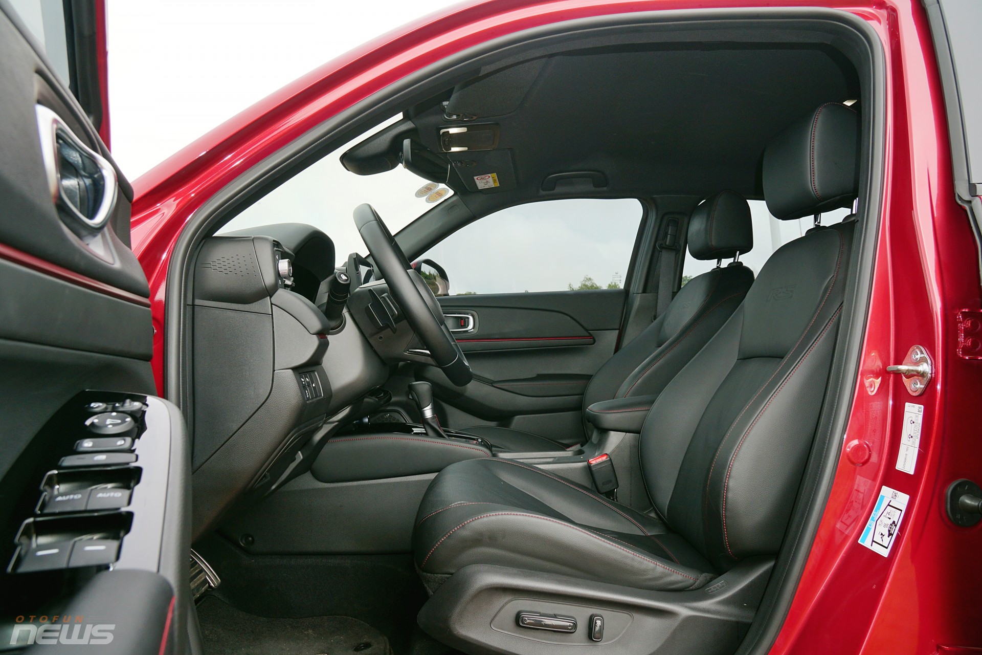 Đánh giá Honda HR-V e:HEV 2025