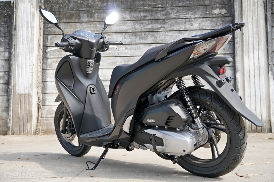Honda SH 150i 2019 màu đen xám kim loại chốt giá gần 70 triệu đồng