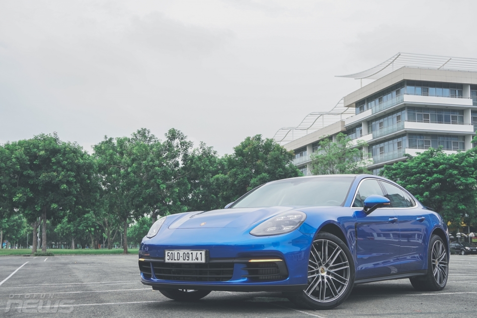 Triệu hồi hơn 300 xe Porsche Panamera tại Việt Nam