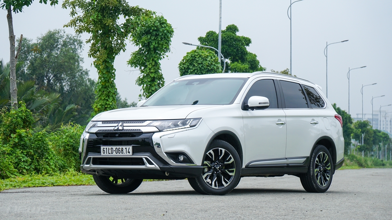 5712-mitsubishi-outlander-2020-otofun039