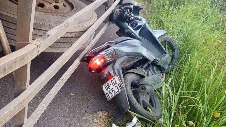 Phú Quốc: Va chạm với xe tải, người đi xe máy tử vong