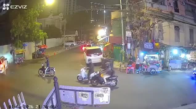 Va chạm qua giao lộ