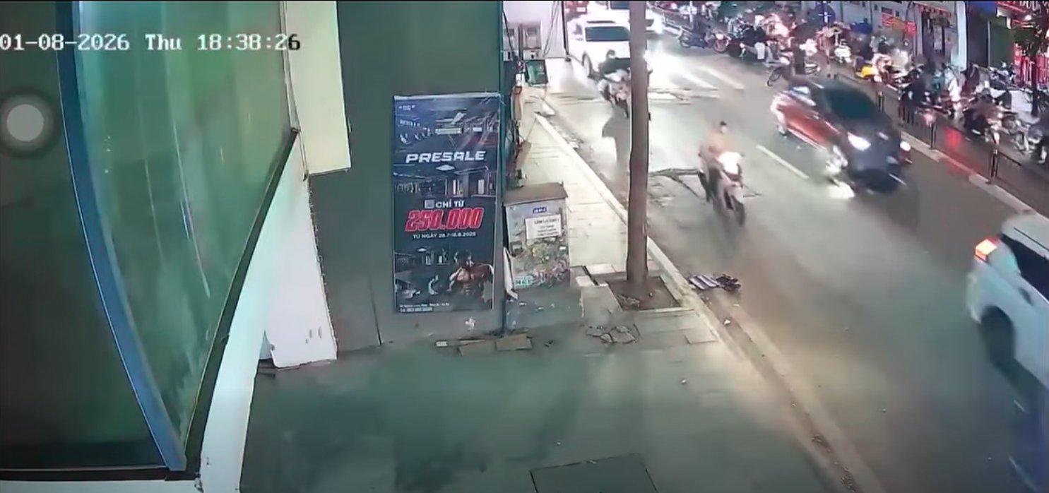 Thanh niên tử vong sau khi bị kéo lê trên đường Nguyễn Lương Bằng, Hà Nội