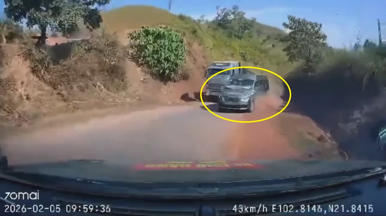 Vượt sai quy định trên đường đèo