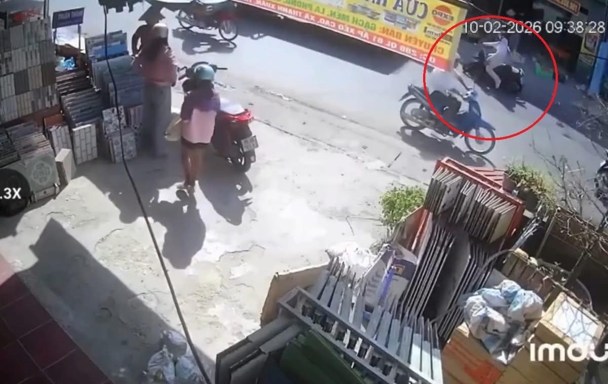 Cái Tắc - Hậu Giang: Ngã ra đúng lúc xe ô tô đi tới, người đi xe máy tử vong