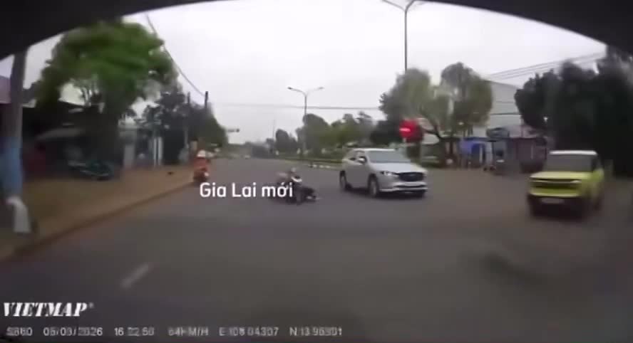 Gây tai nạn bỏ chạy