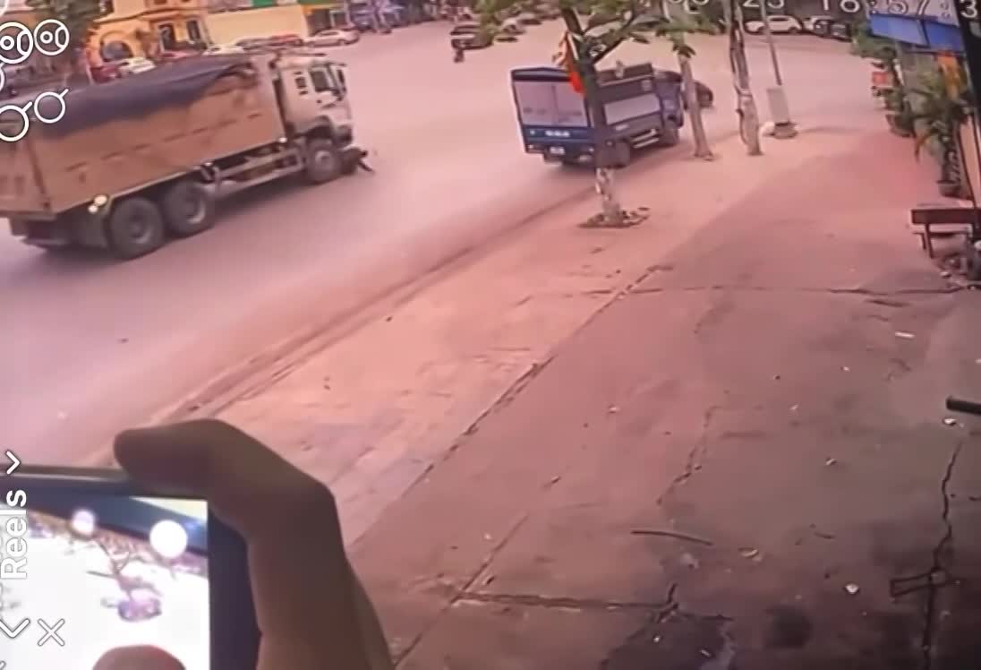 Tai nạn tại ngã 4 Nam Tiến, Phổ Yên, Thái Nguyên khiến người phụ nữ tử vong