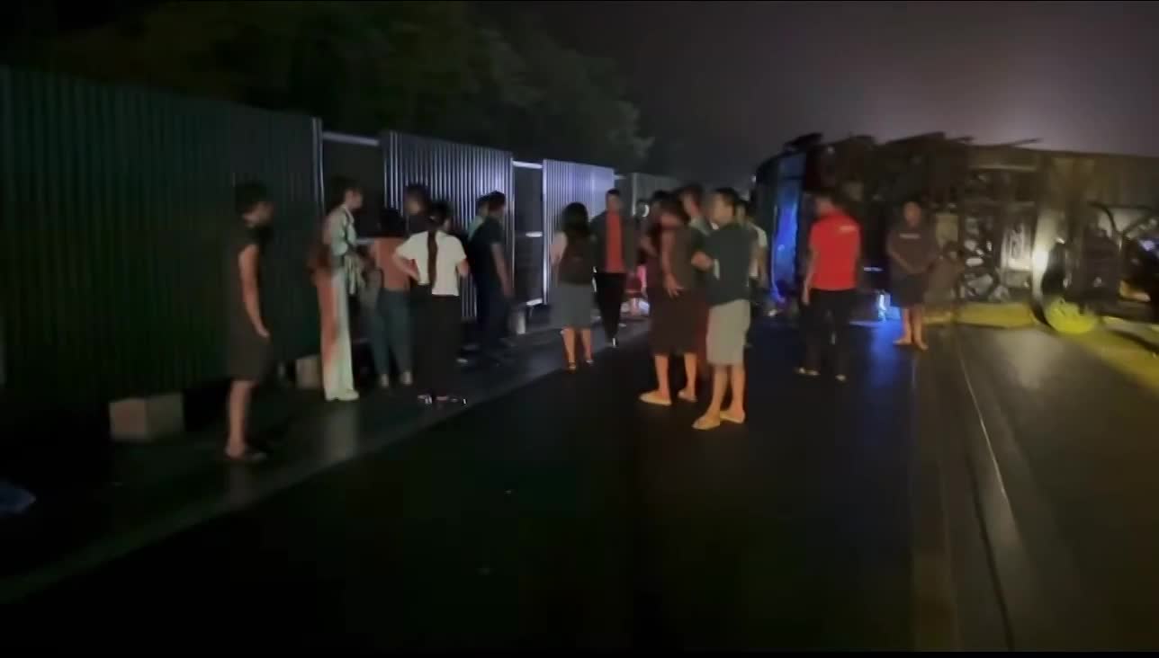 Nhiều người bị thương sau vụ TNGT liên hoàn trên cao tốc Nội Bài - Lào Cai