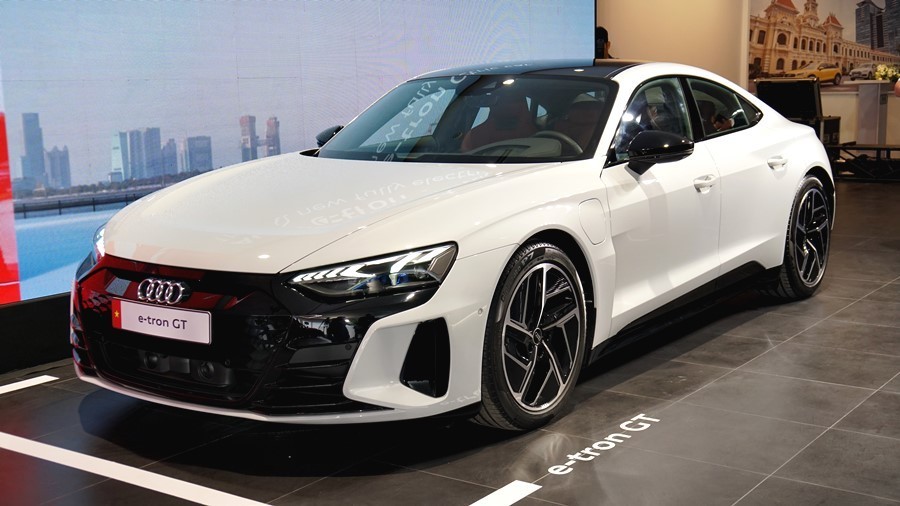 Audi e-tron GT giới thiệu tại Việt Nam, giá từ 5,2 tỷ đồng