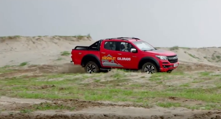 Off-road với Chevrolet (P4): Kĩ năng chiến thắng địa hình cát